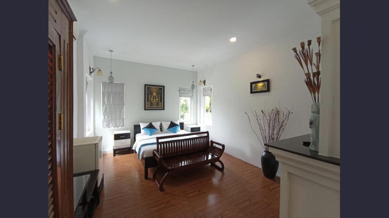The Bygone Hotel Siem Reap Buitenkant foto