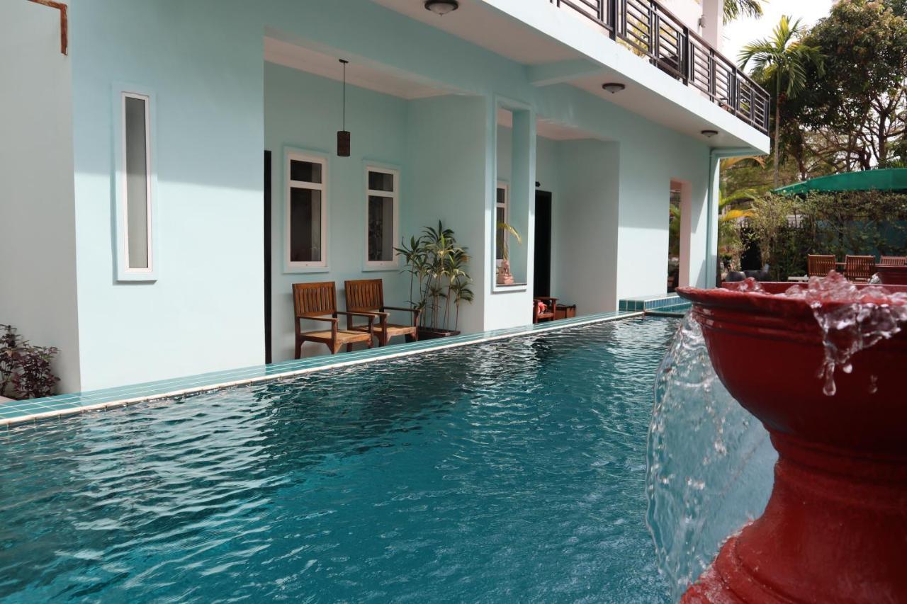 The Bygone Hotel Siem Reap Buitenkant foto